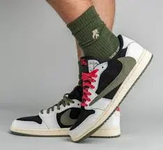 Giày Nike Air Jordan 1 x Travis Scott Retro Low OG SP 'Olive' DZ4137-106 - Ảnh 4