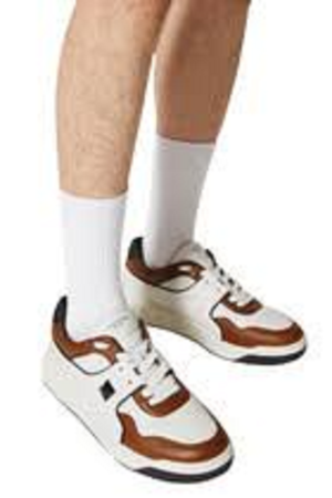 Alternative view of Giày Valentino Garavani ONE STUD Low-Top Sneaker in nappa XY0S0E71NWNPZ1