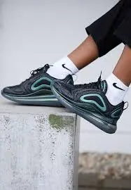 Alternative view of Giày Nike Wmns Air Max 720 'Throwback Future' AR9293-002