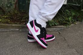 Giày Nike Wmns Air Jordan 1 'Black Cactus Flower' DC0774-005 - Ảnh 6