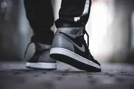 Giày Nike Air Jordan 1 Retro High OG 'Shadow' 2018 555088-013 - Ảnh 4
