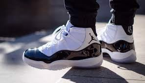 Giày Nike Air Jordan 11 Retro GS 'Concord' 2018 378038-100 - Ảnh 6