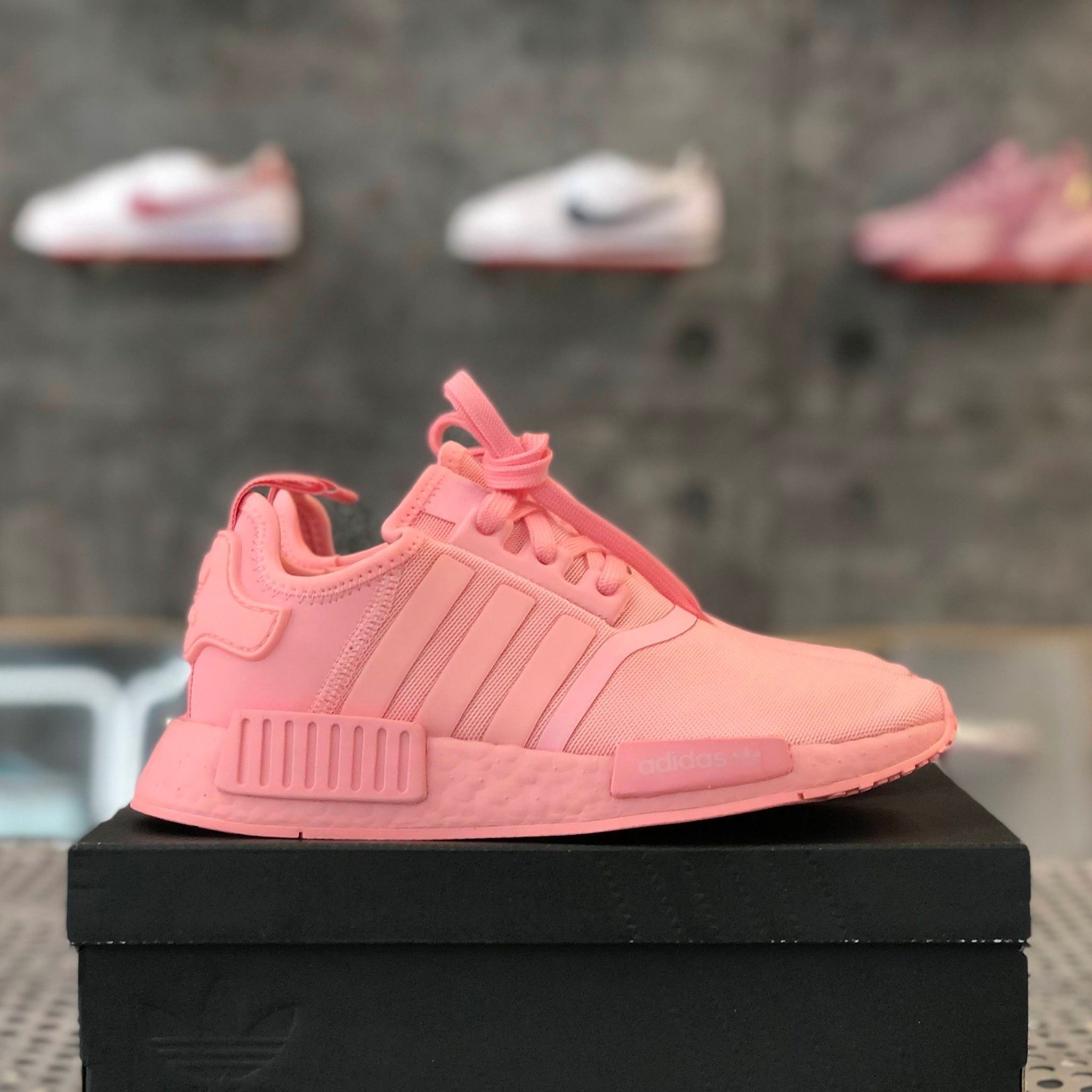 Giày Adidas NMD_R1 J 'Glory Pink' FW4708 - Ảnh 2