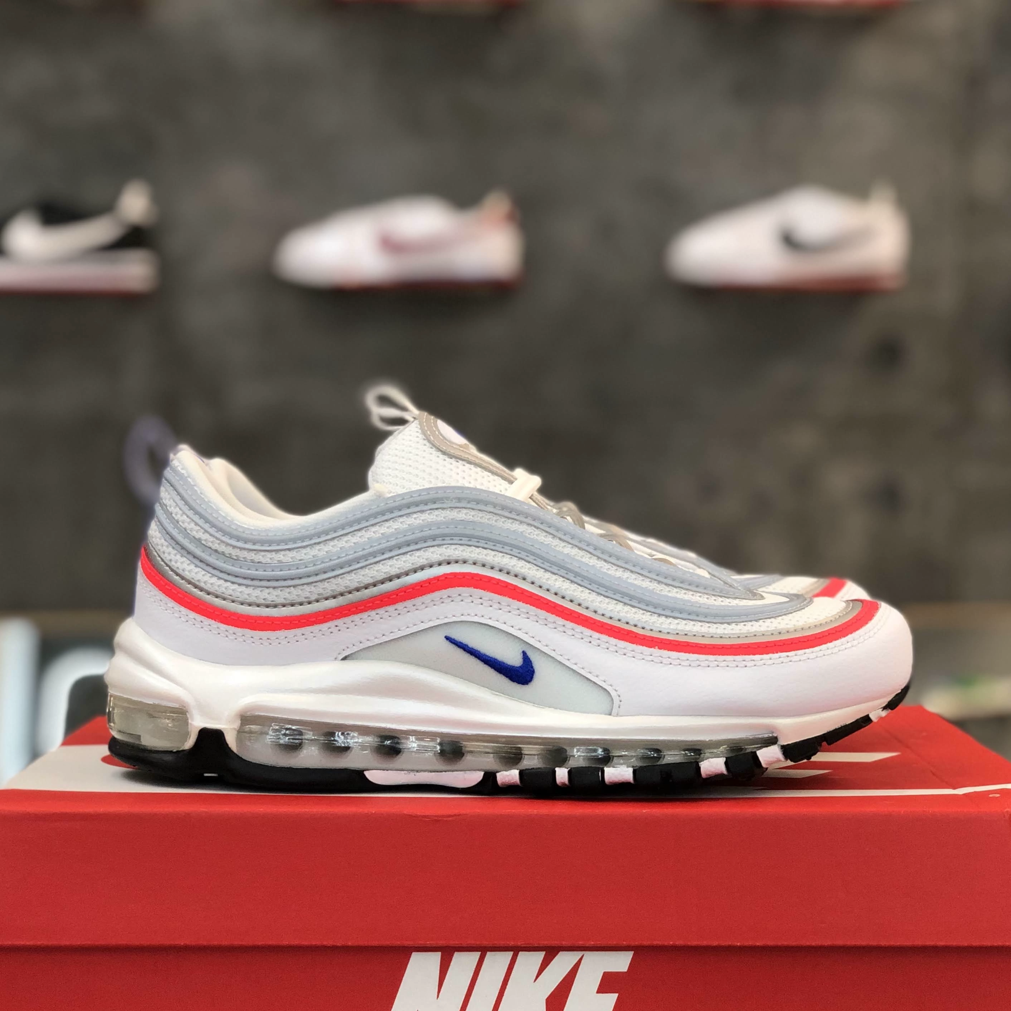 Giày Nike Wmns Air Max 97 Essential 'Flash Crimson Silver' CZ6087-101 - Ảnh 3