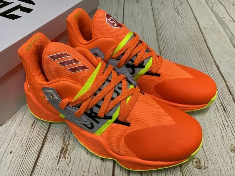 Alternative view of Giày Adidas Harden Vol. 4 'Crossing Guards' FX2095