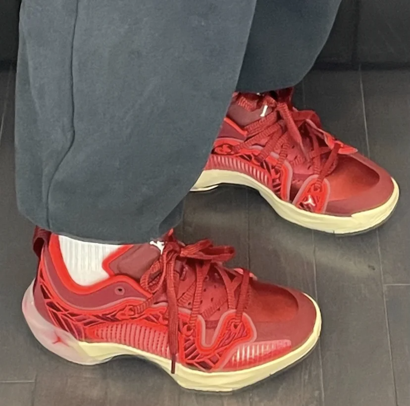 Giày Nike Air Jordan XXXVII Low 'Red' DV9989-601 - Ảnh 3