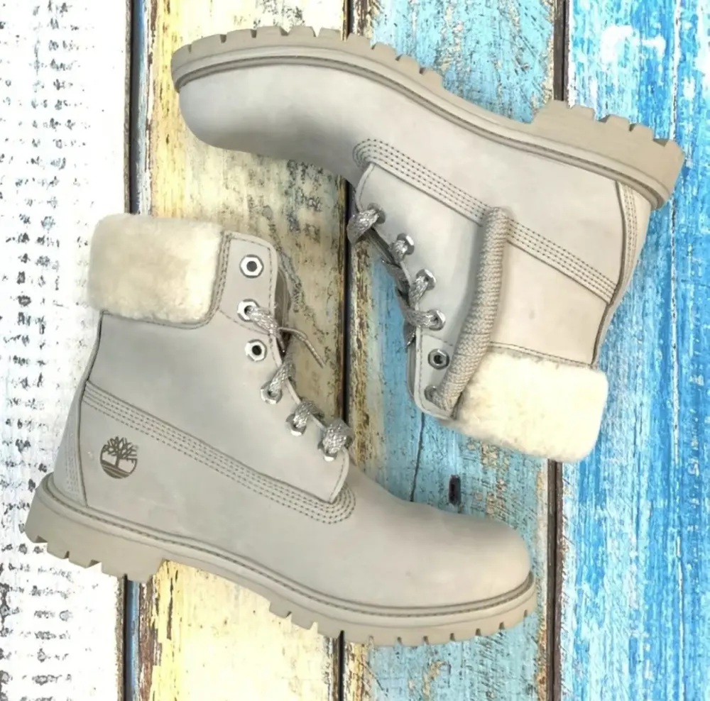 Giày Timberland 6” Shearling Premium Boots Grey A21VT - Ảnh 3