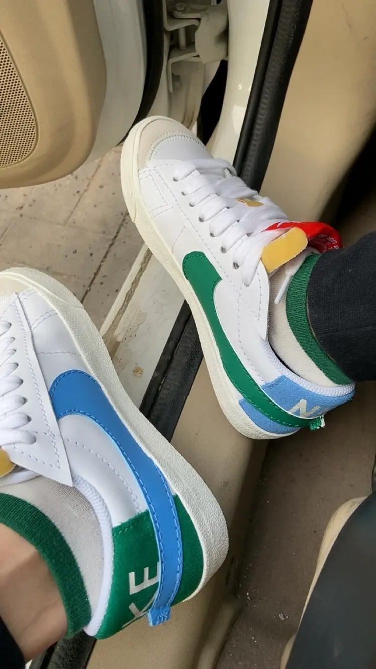 Alternative view of Giày Nike Blazer Low 77 Jumbo 'Mismatch' DQ1470-100