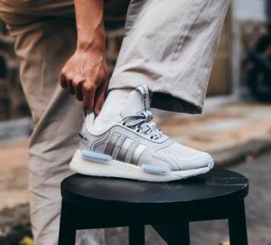 Alternative view of Giày Adidas NMD V3 'Grey' HQ4446