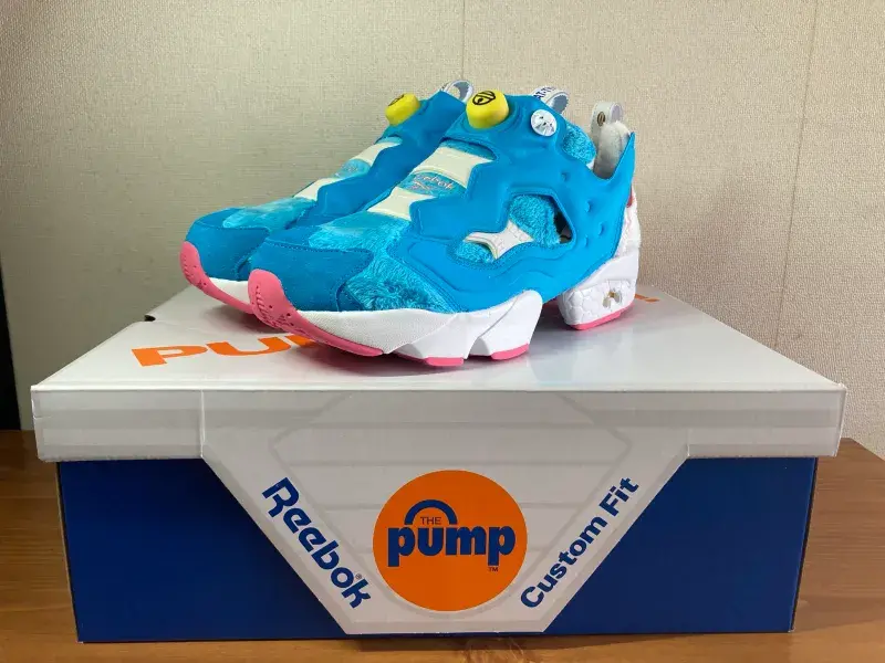 Alternative view of Giày Reebok x Doraemon Instapump Fury 'Furry Blue' GV7288