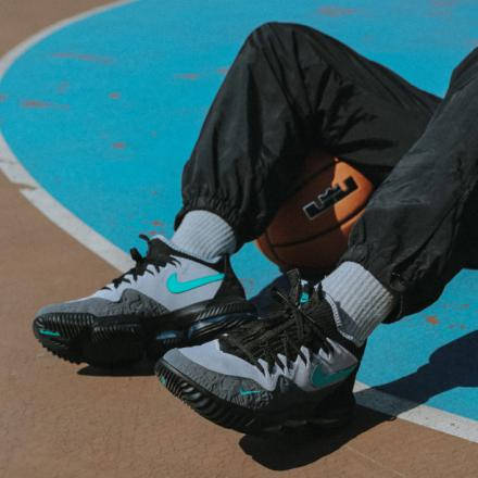 Giày Nike Atmos x LeBron 16 Low 'Clear Jade' CD9471-003 - Ảnh 4