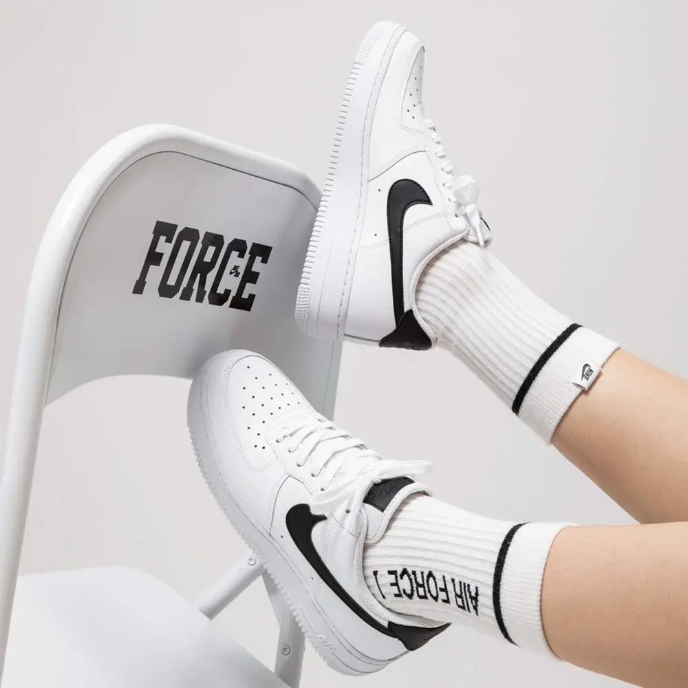 Alternative view of Giày Nike Air Force 1 'White Black' GS CT7724-100