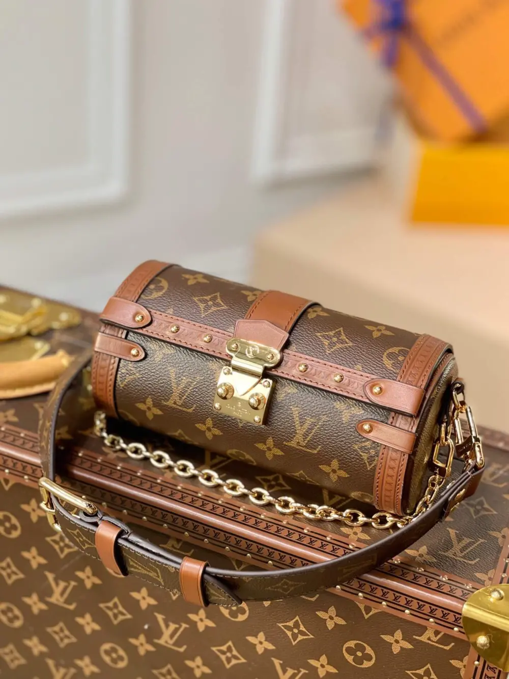 Alternative view of Túi Louis Vuitton Papillon Trunk Monogram Canvas M57835