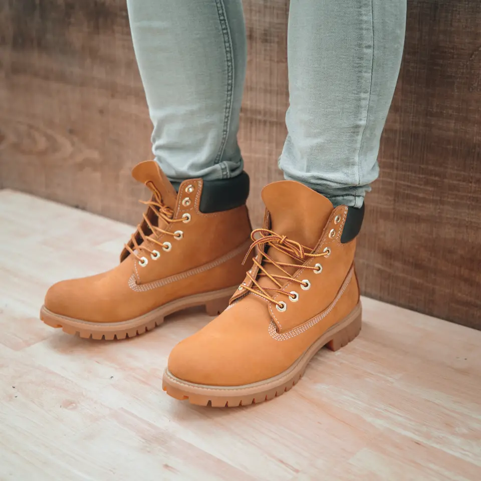 Alternative view of Giày Timberland 6" Jimmy Choo Premium 'Wheat' TB0A2EUZ2311
