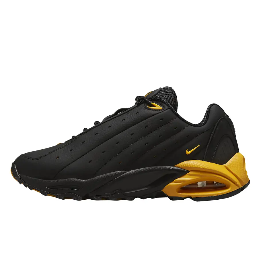 Alternative view of Giày Nike Hot Step Air Terra Drake NOCTA 'Black Yellow' DH4692-002