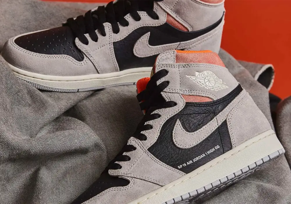 Giày Nike Air Jordan 1 Retro High 'Neutral Grey - Hyper Crimson' 555088-018 - Ảnh 6