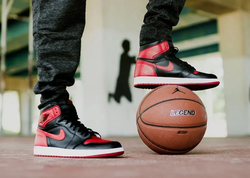 Giày Nike Air Jordan Retro 1 High OG "Banned" 2016 575441-001 - Ảnh 4