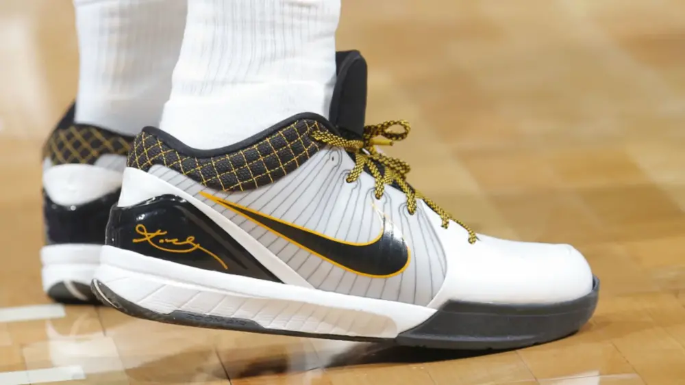 Alternative view of Giày Nike Kobe 4 Protro 'White Black Del Sol' AV6339-101