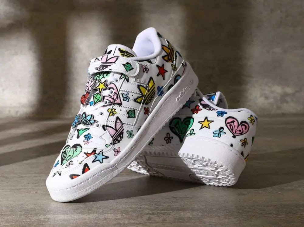 Alternative view of Giày Adidas Jeremy Scott Forum 84 Low 'White Graffiti' GX9668