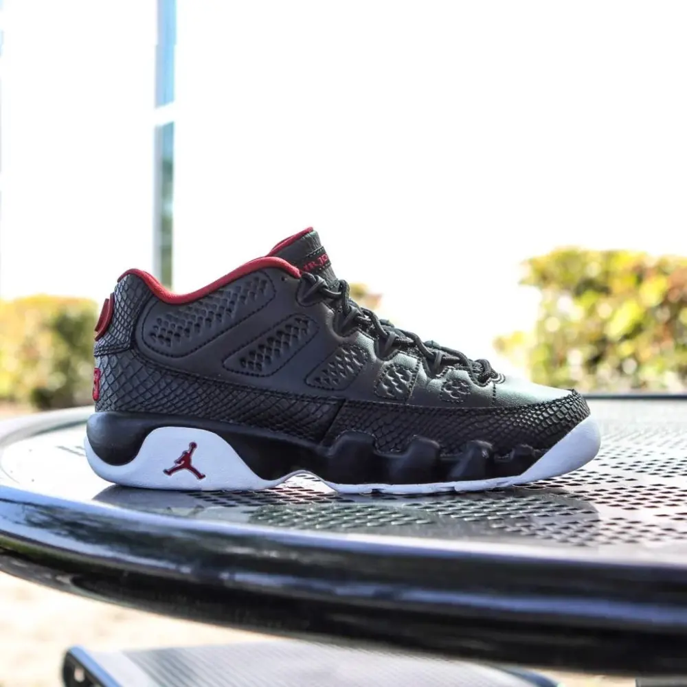 Alternative view of Giày Nike Air Jordan 9 Retro Low BG 'Snakeskin' 833447-001