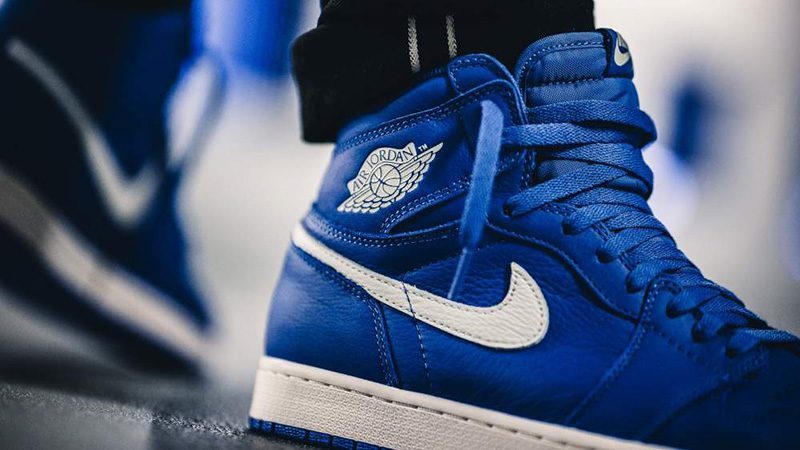 Giày Nike Air Jordan 1 Retro High 'Hyper Royal' 555088-401 - Ảnh 5