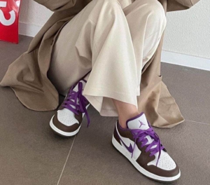 Alternative view of Giày Nike Air Jordan 1 Low GS 'Palomino' 553560-215