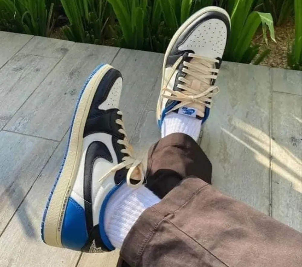 Giày Nike Fragment Design x Travis Scott x Air Jordan 1 Retro Low DM7866-140 - Ảnh 4
