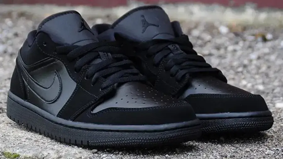 Giày Nike Air Jordan 1 Retro Low 'Triple Black' 553558-025 - Ảnh 3