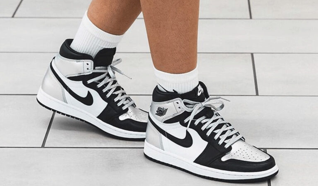 Giày Nike Wmns Air Jordan 1 High OG 'Silver Toe' CD0461-001 - Ảnh 2