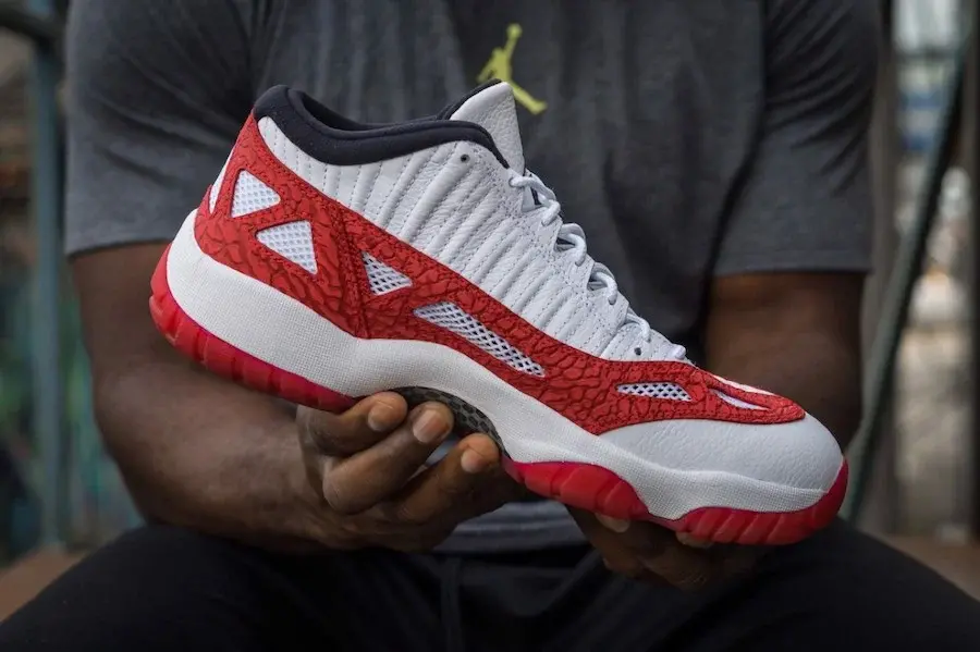 Alternative view of Giày Nike Air Jordan 11 Retro Low IE 'Gym Red' 919712-101