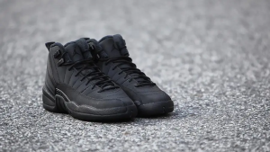 Alternative view of Giày Nike Air Jordan 12 Retro Winterized 'Triple Black' BQ6851-001