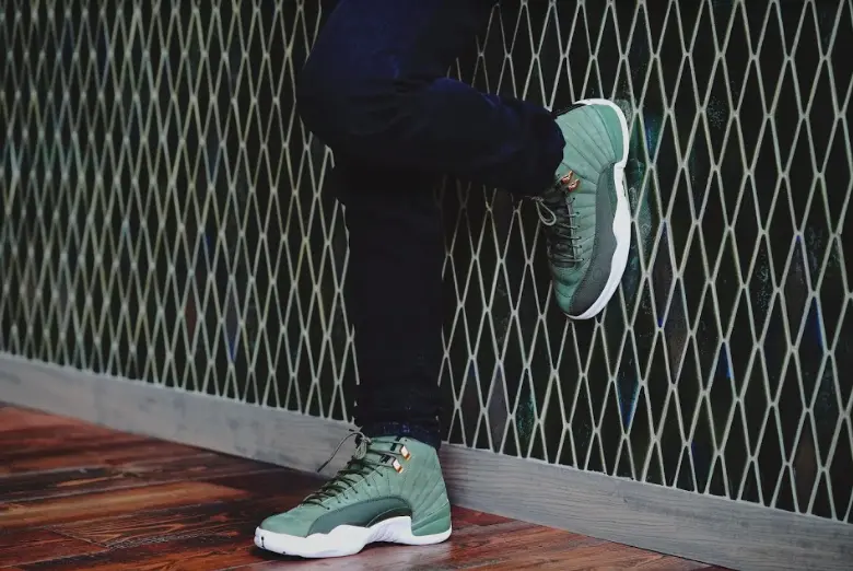 Alternative view of Giày Nike Air Jordan 12 Retro Chris Paul 'Class of 2003' 130690-301