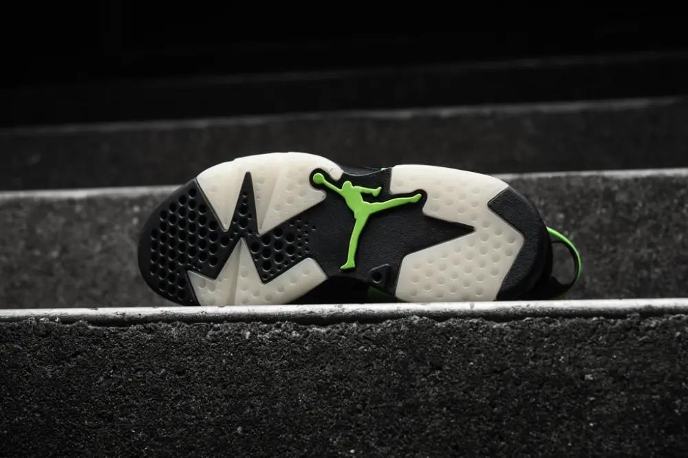 Giày Nike Air Jordan 6 Retro 'Electric Green' CT8529-003 - Ảnh 5