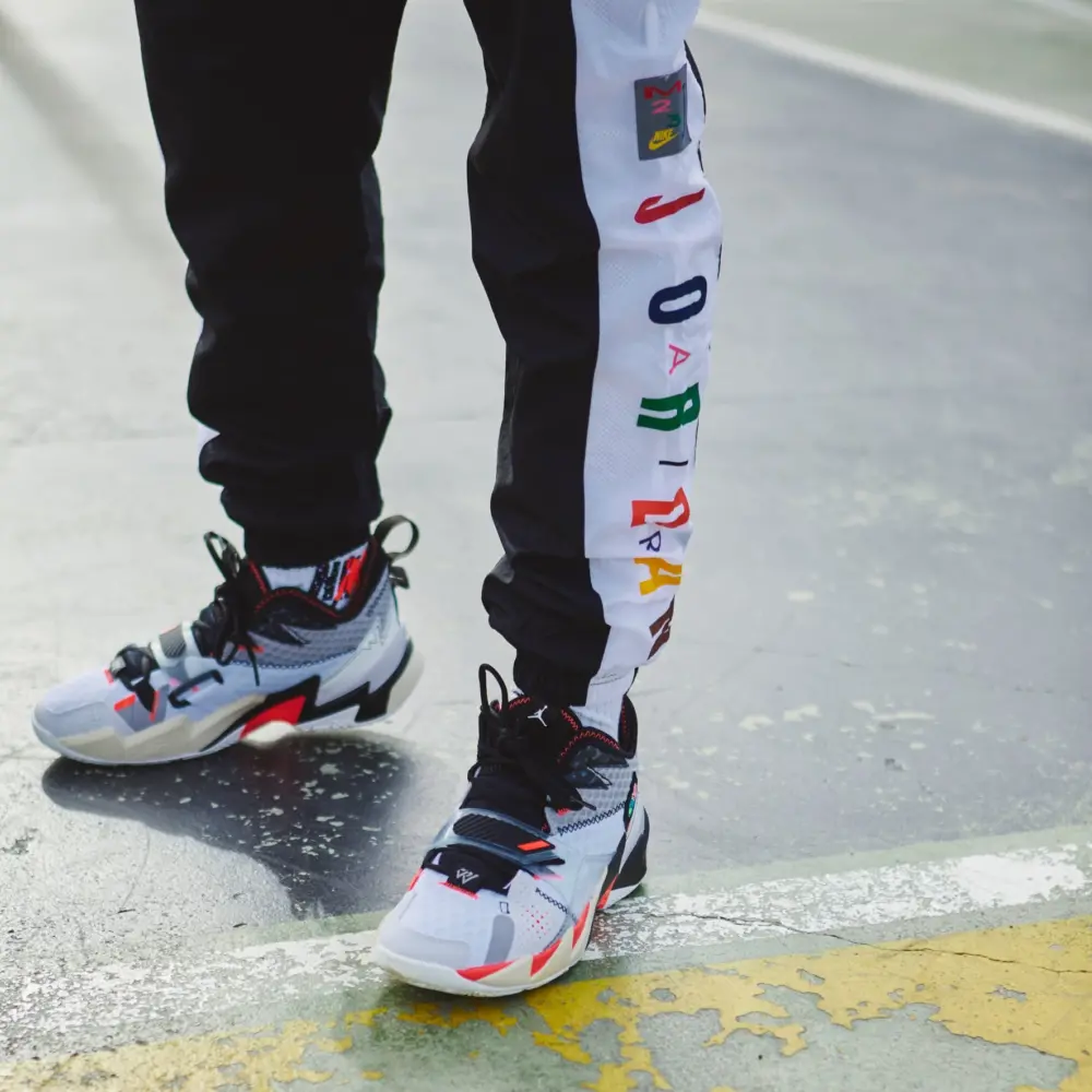 Alternative view of Giày Nike Jordan Why Not Zer0.3 White Bright Crimson Black CD3003-101