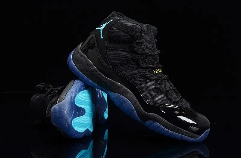 Alternative view of Giày Nike Air Jordan 11 Retro GS 'Gamma' 378038-006