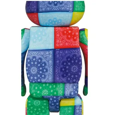 Alternative view of Mô Hình Bearbrick Atmos x Bandana - Multi & Black 100% & 400%