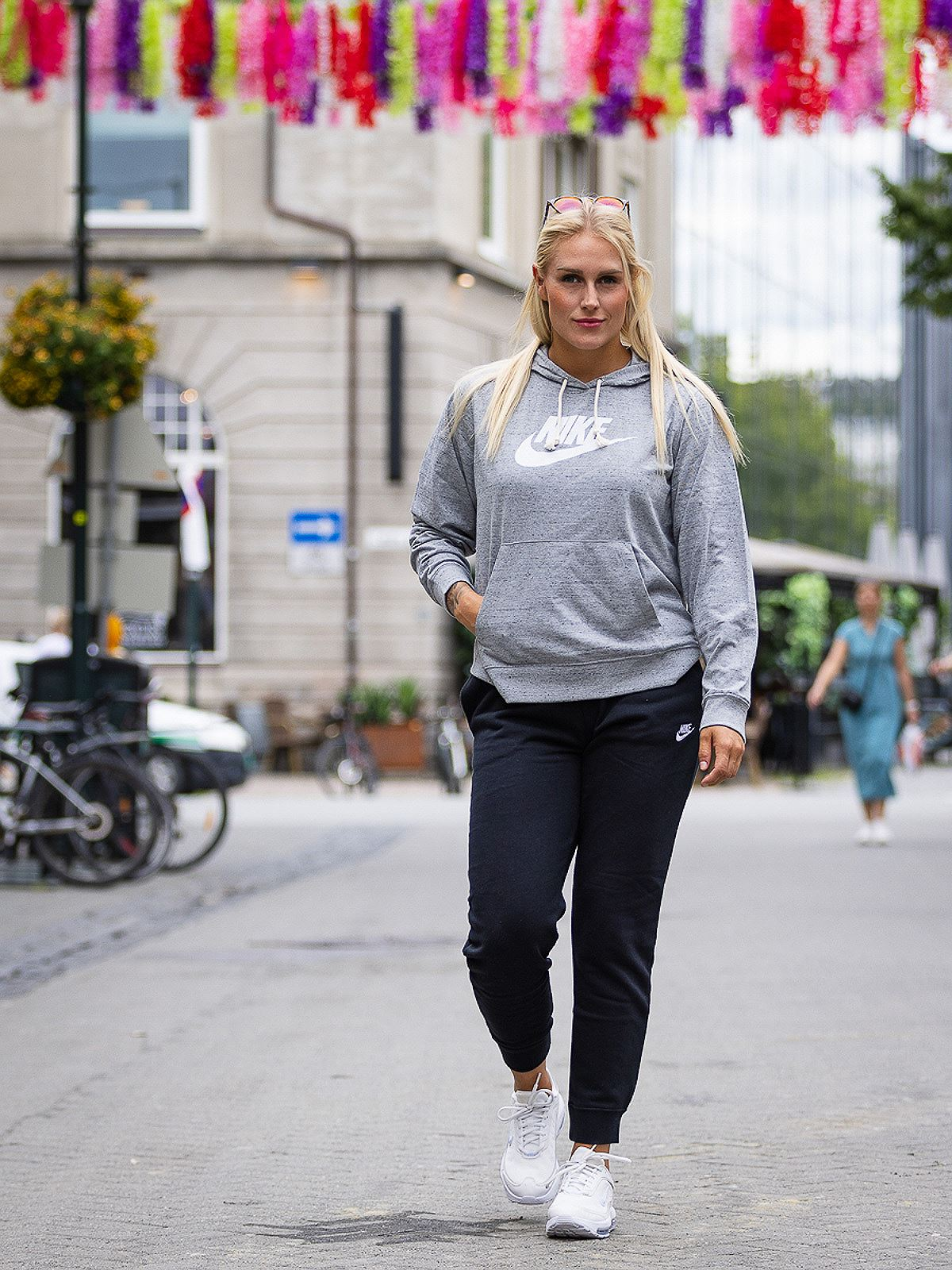 Giày Nike Air Max AP 'White Football Grey' CU4870-106 - Ảnh 3