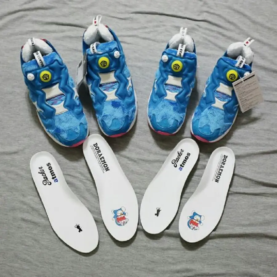 Alternative view of Giày Reebok Atmos x Packer x InstaPump Fury 'Doraemon' BS7368