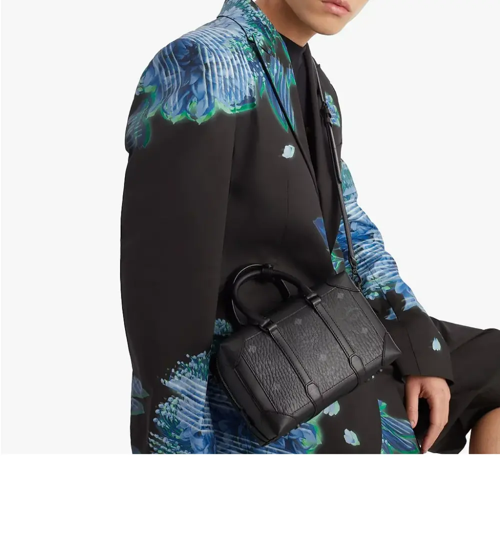 Túi MCM Small EW Soft Berlin Crossbody In Visetos 'Black' MMRBSBF03BK001 - Ảnh 4