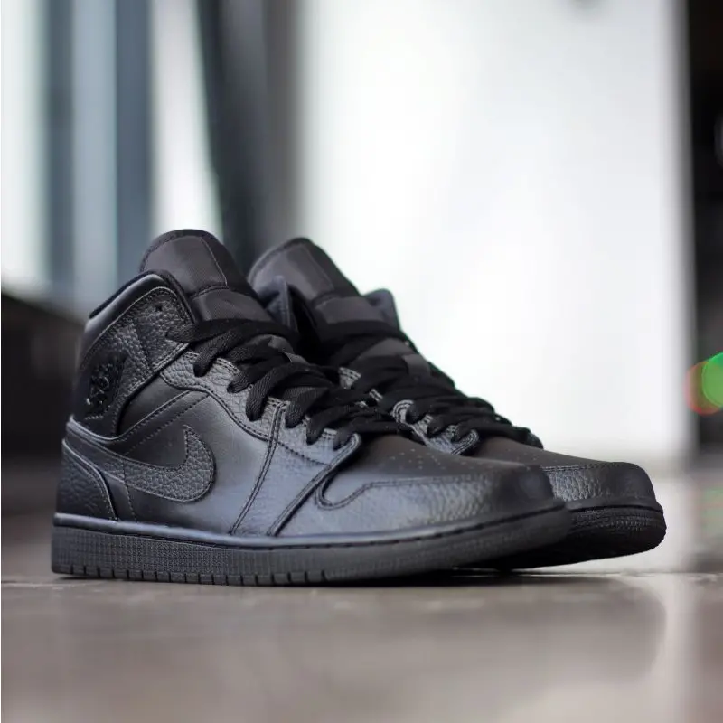 Giày Nike Air Jordan 1 Mid 'Triple Black' 554724-091 - Ảnh 5