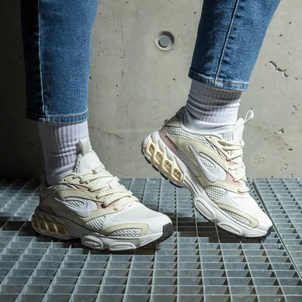Alternative view of Giày Nike Zoom Air Fire 'White Pink' CW3876-103