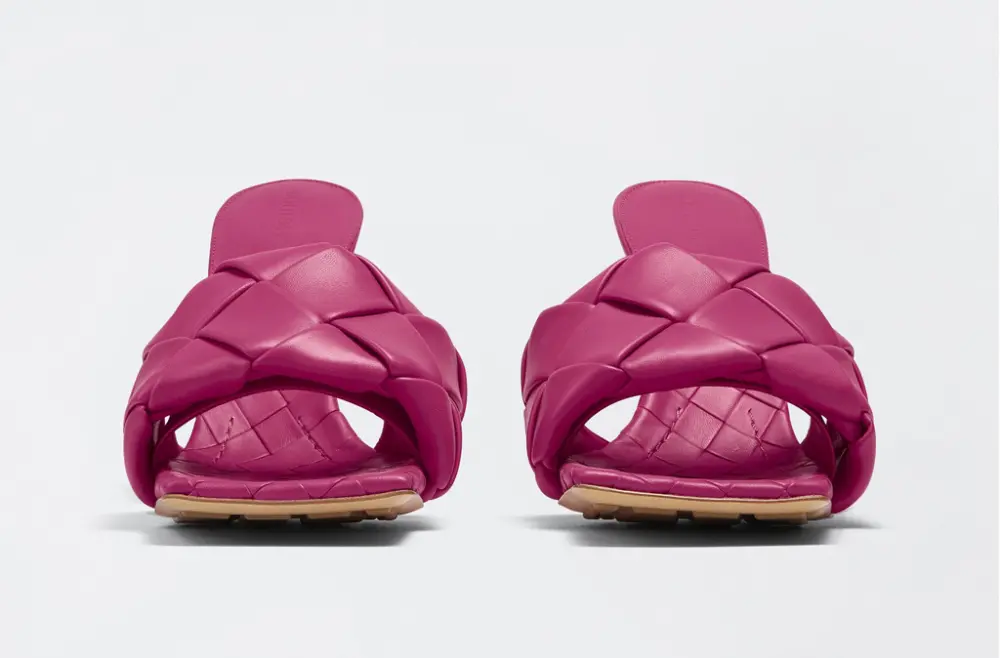 Alternative view of Giày Cao Gót Bottega Veneta Lido Mule 'Hollyhock' 608854VBSS05148