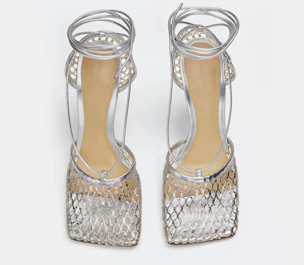 Alternative view of Giày Cao Gót Bottega Veneta Lace-Up Sandal 'Silver' 651388V1BT11414
