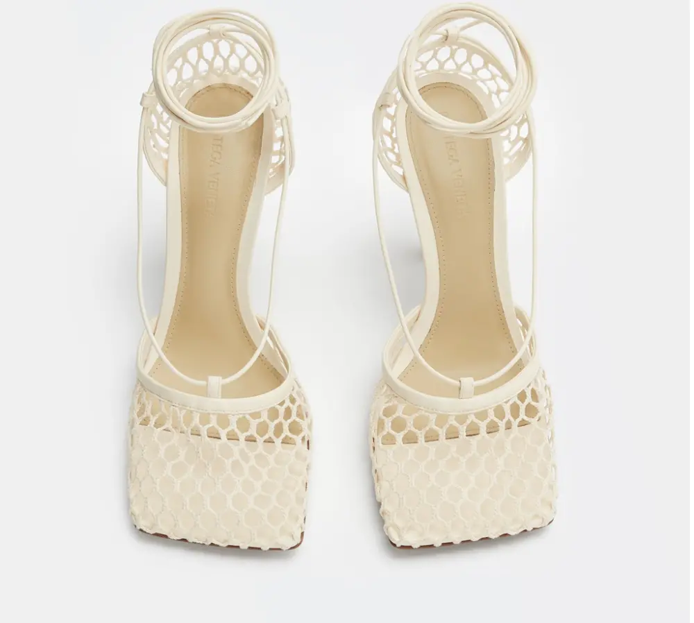 Alternative view of Giày Cao Gót Bottega Veneta Lace-Up Sandal 'Toile' 651388VBSD39213