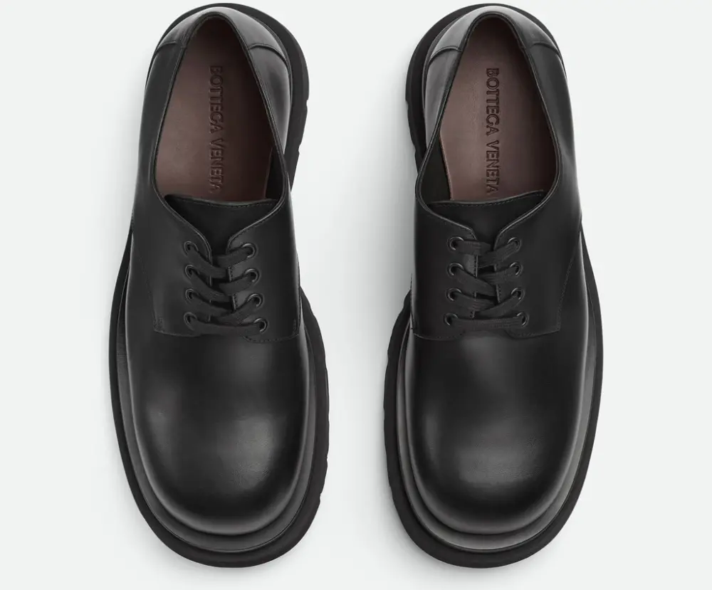 Alternative view of Giày Bottega Veneta Lug Lace-Up Shoe 'Black' 730223VBS501000