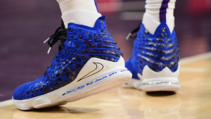 Alternative view of Giày Nike Uninterrupted x LeBron 17 GS 'More Than An Athlete' CU4113-400