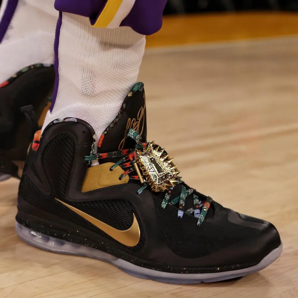 Alternative view of Giày Nike LeBron 9 'King' DO9353-001
