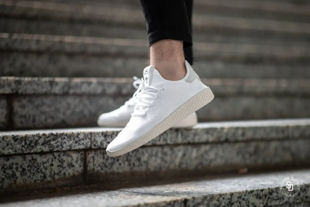 Alternative view of Giày Adidas Pharrell x Tennis Hu 'Cloud White' B41792