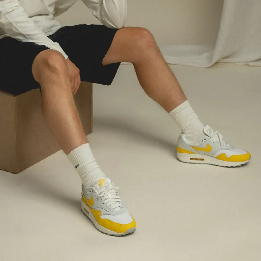 Giày Nike Air Max 1 Tour 'Yellow' DX2954-001 - Ảnh 3