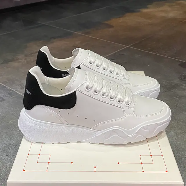 Alternative view of Giày Alexander McQueen Wmns Oversized Court Trainer 'White Black' 633915-WHZ96-9061